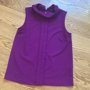 Banana Republic Sleeveless Shirt